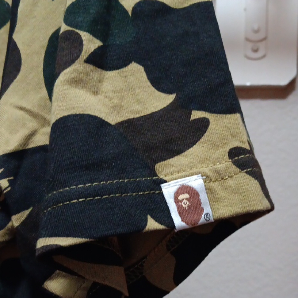 A Bathing Ape Camo Tee - Picture 5 of 8